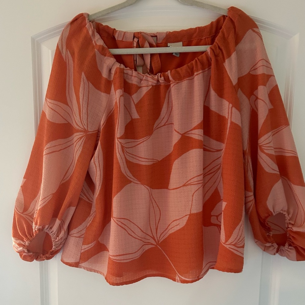 THE PERFECT TROPICAL TOP